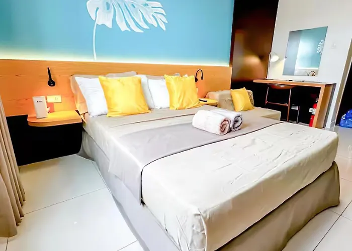 Cozy Space At Horizons 101 With Pool, Netflix, Wifi Cebu